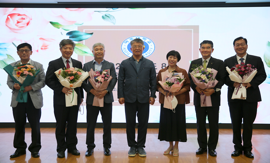 “수고에 감사합니다” 정년 퇴임 직원 기념 행사 개최 